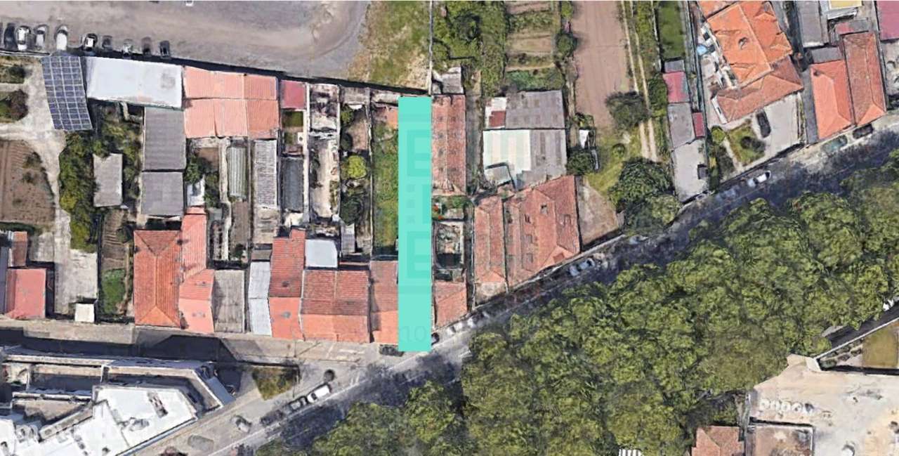 Terreno para construção de 2 frentes  a 750m do H .S .João - Grande imagem: 3/3