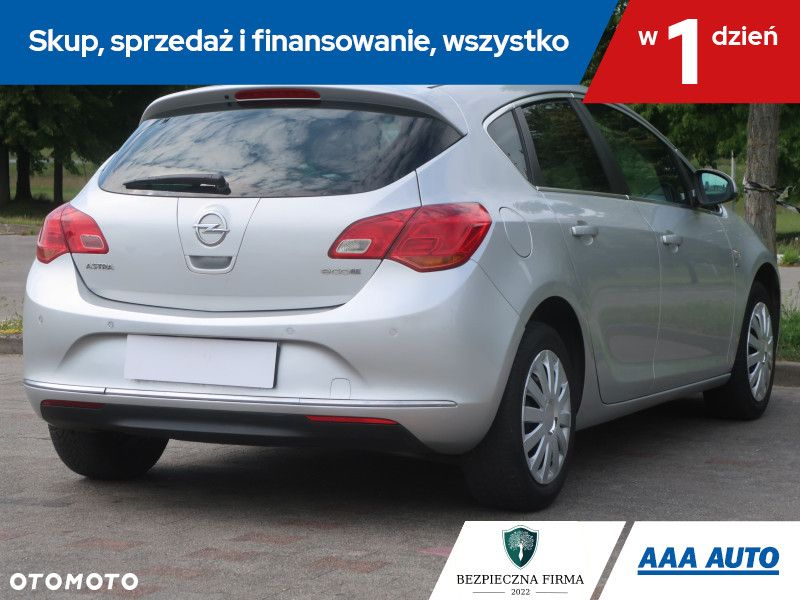 Opel Astra - 6