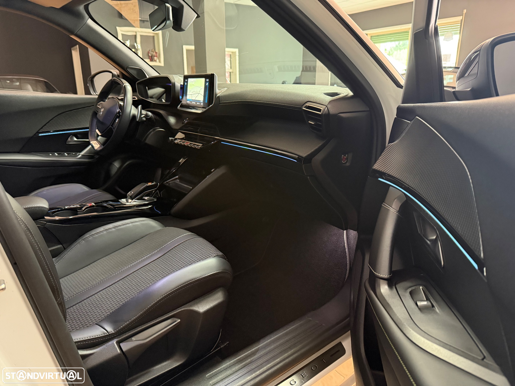 Peugeot 2008 1.5 BlueHDi GT Pack EAT8 - 9