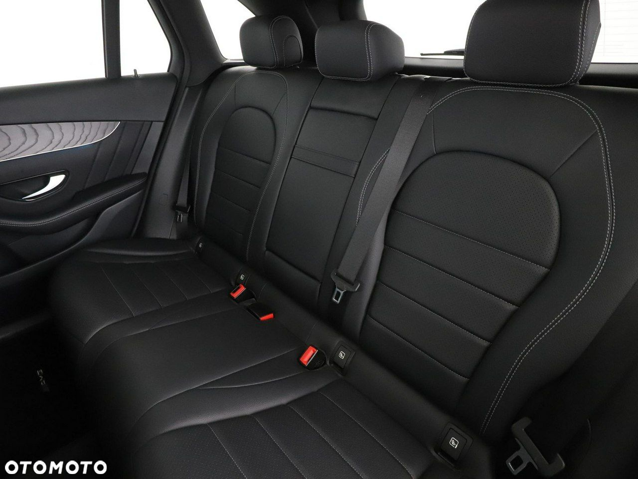 Mercedes-Benz GLC 300 4Matic 9G-TRONIC AMG Line - 17