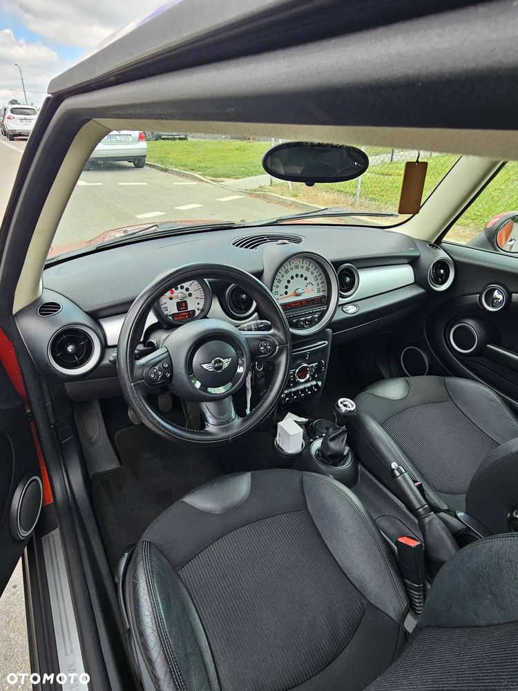 MINI ONE Standard - 17
