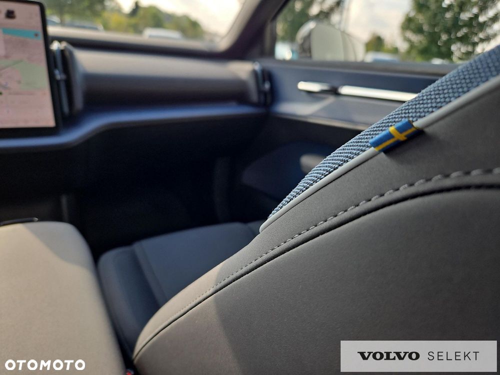 Volvo EX30 69kWh Twin Motor Plus - 25