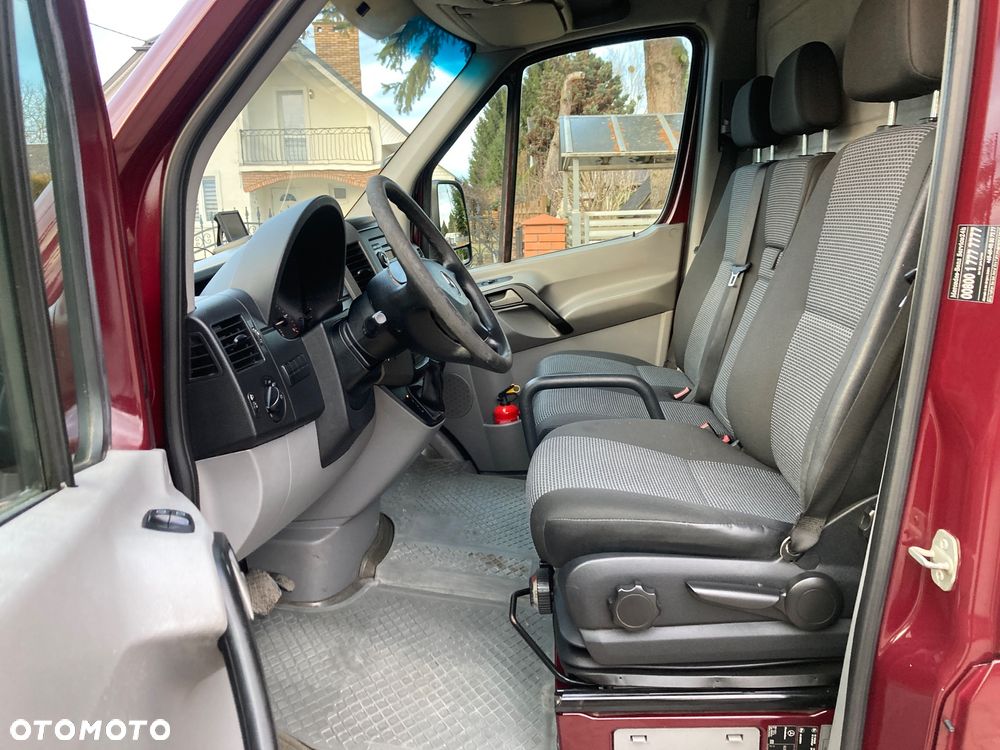 Mercedes-Benz Sprinter - 6