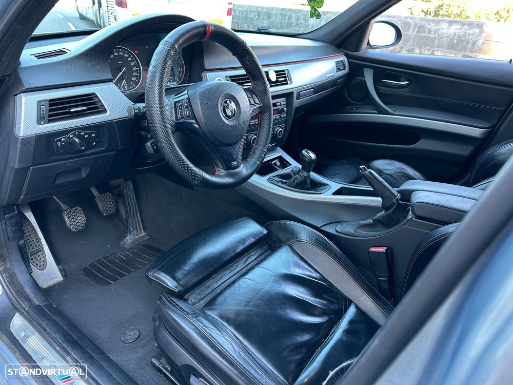 BMW 318 d Touring Pack M - 11