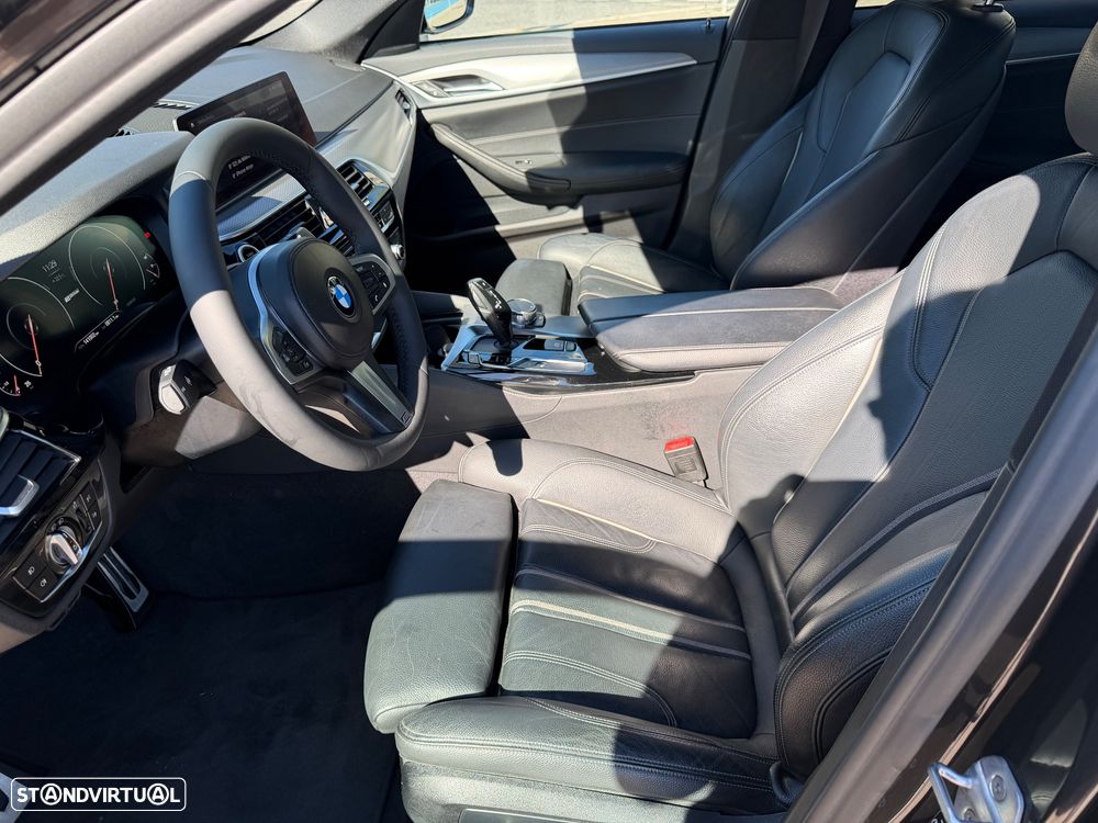 BMW 530 e iPerformance Pack M - 32