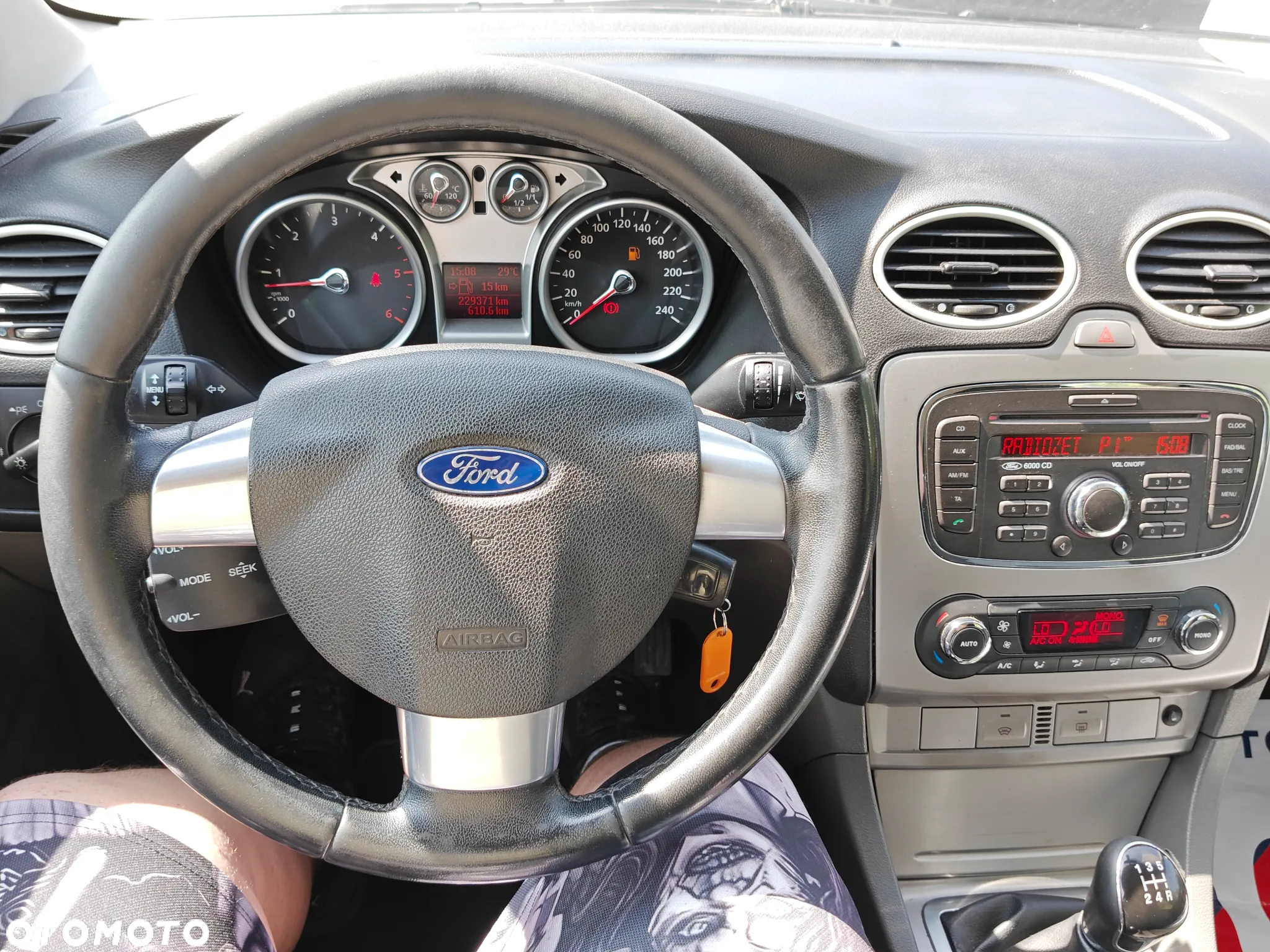 Ford Focus 1.8 TDCi Ghia - 18