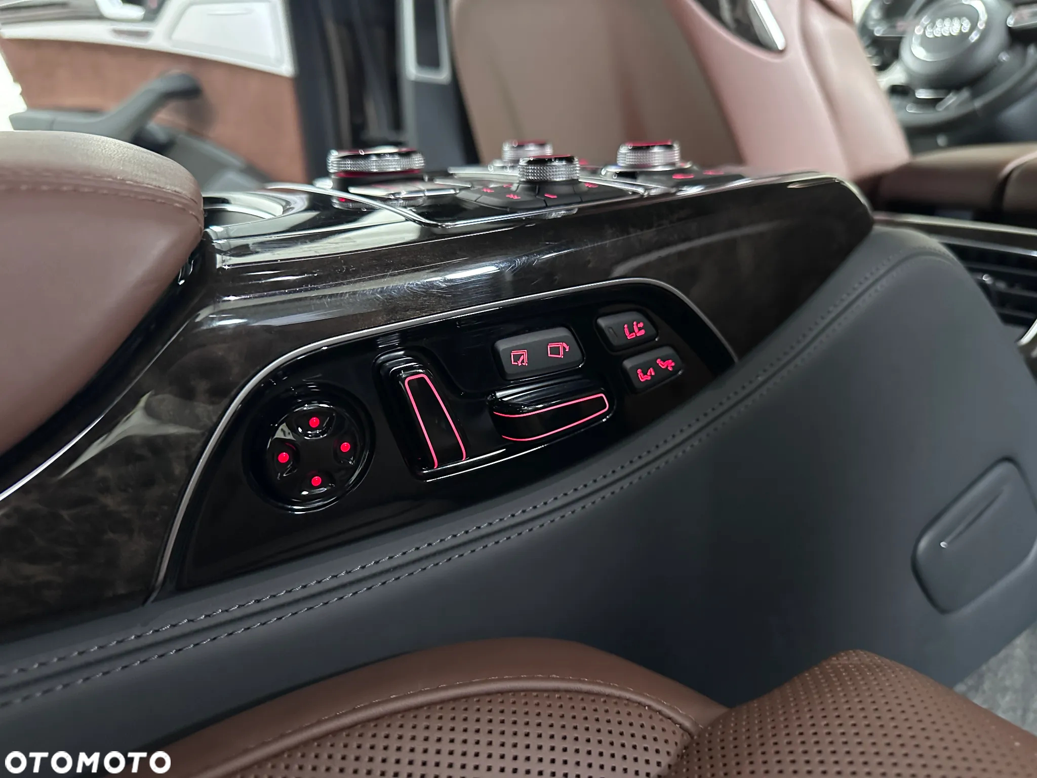 Audi A8 4.2 TDI clean diesel L Quattro - 13