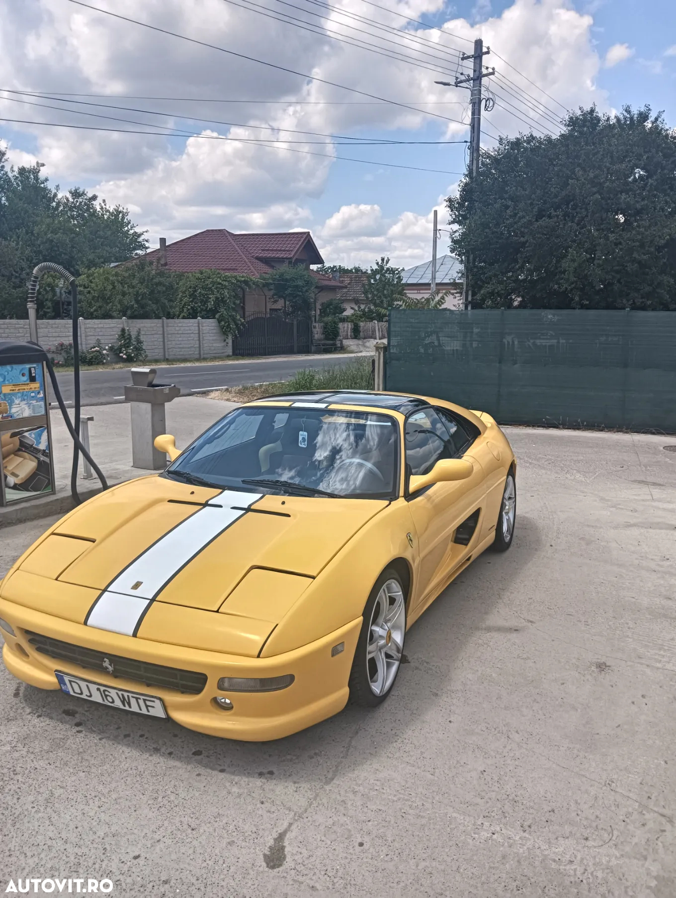Ferrari F355 - 14