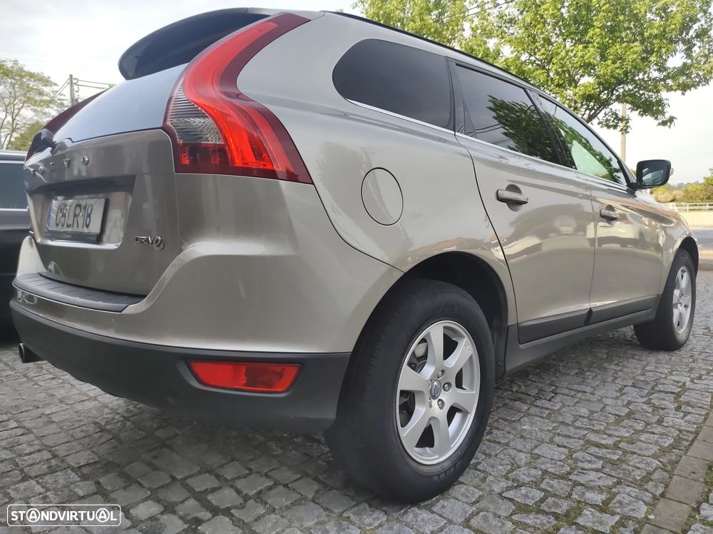 Volvo XC 60 2.0 D3 Drive Momentum Start/Stop - 9