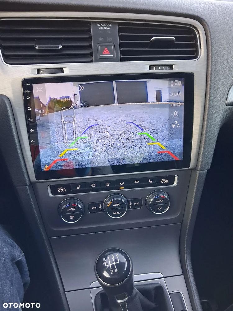 Volkswagen Golf 1.6 TDI BlueMotion Technology Lounge - 12