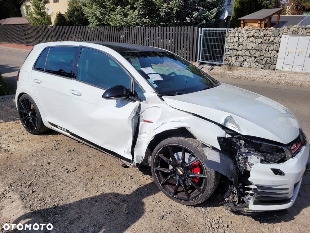 Volkswagen Golf 2.0 TSI BMT GTI - 3
