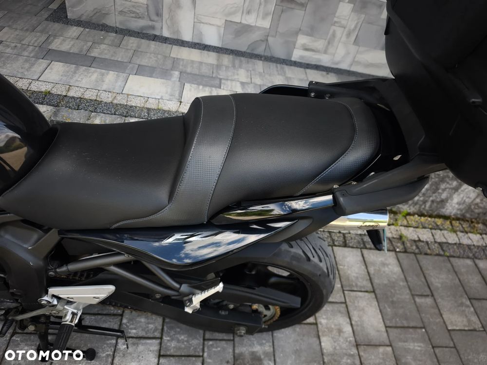 Yamaha FZ6 - 20