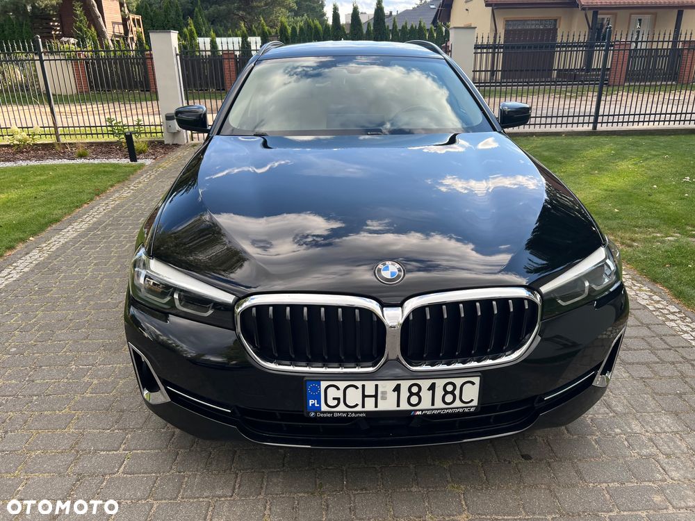 BMW Seria 5 530e xDrive - 4