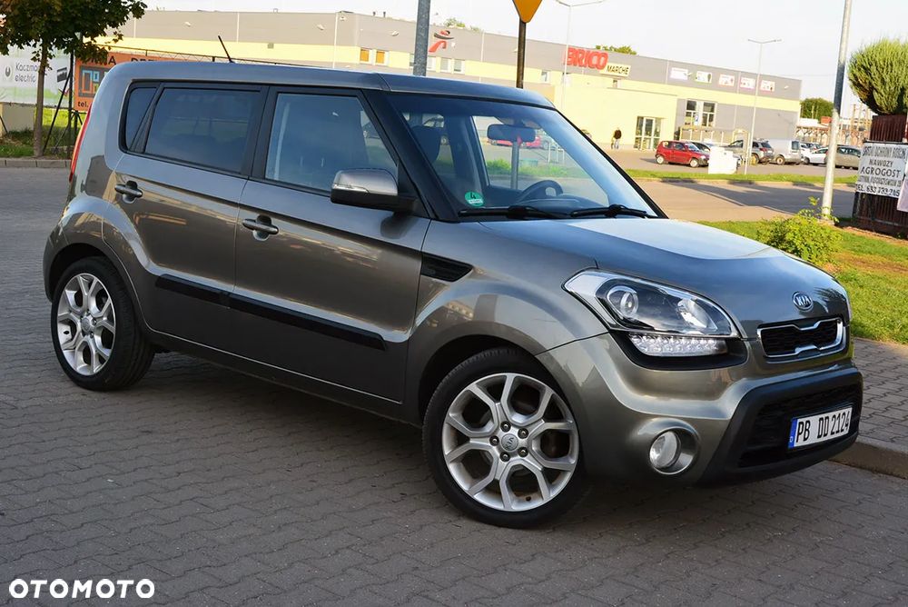 Kia Soul 1.6 CRDi XL EU5 - 10