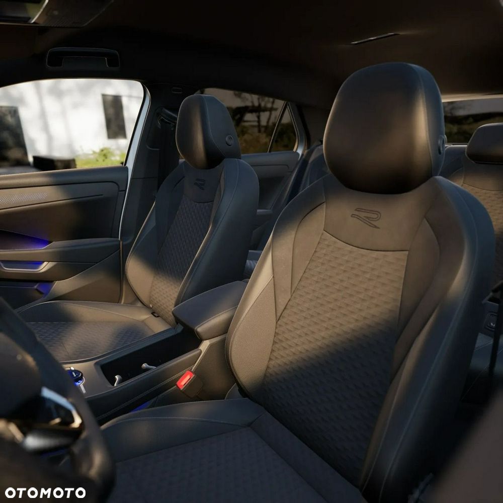 Volkswagen T-Roc - 12