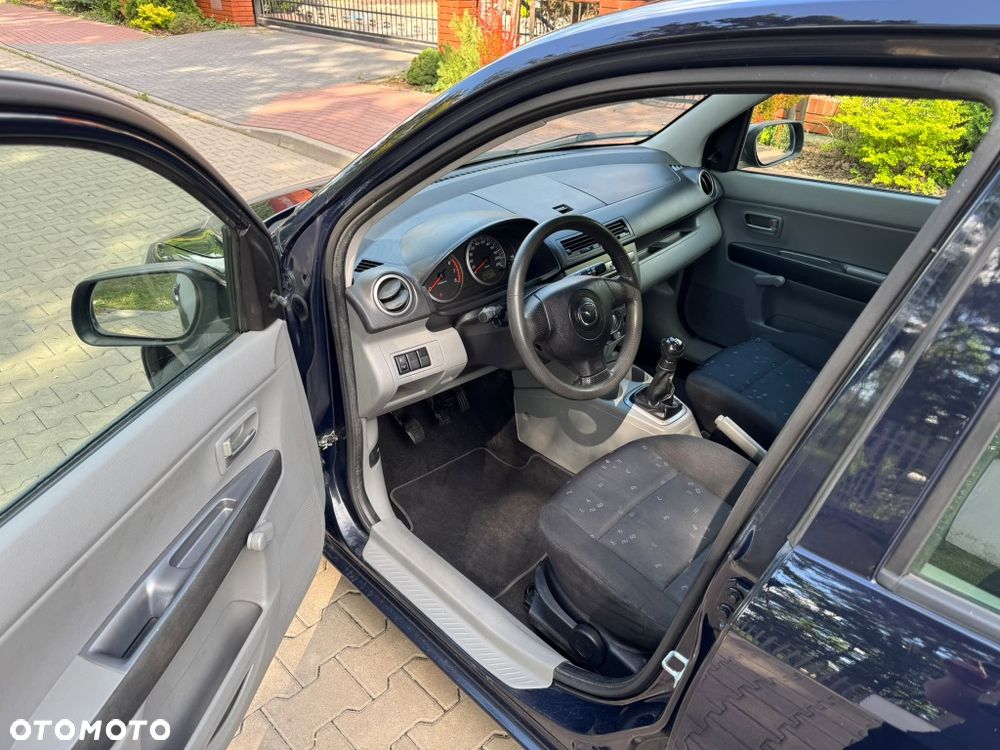 Mazda 2 - 7