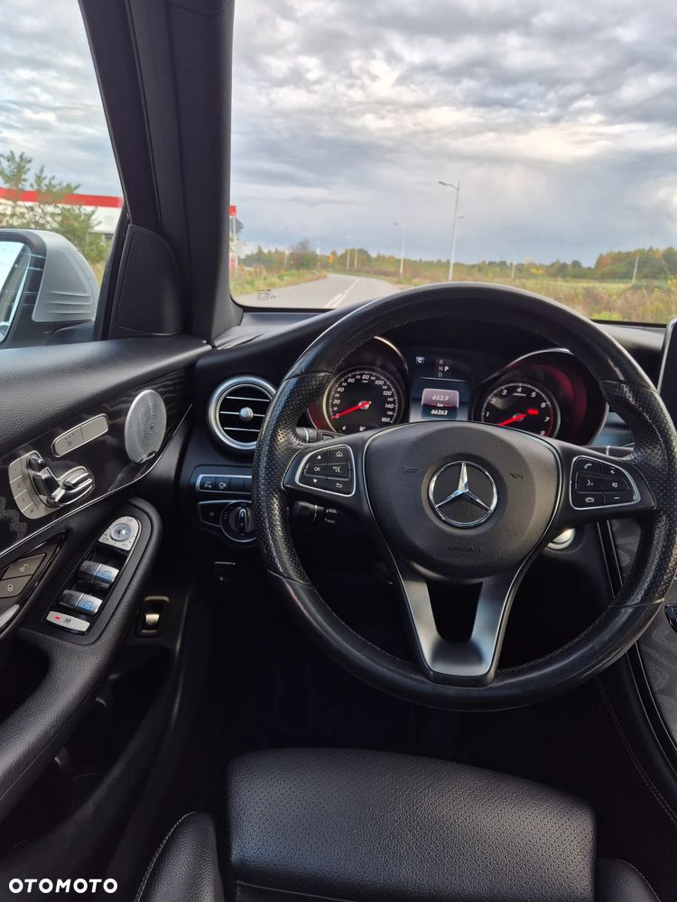 Mercedes-Benz GLC 300 4-Matic - 25