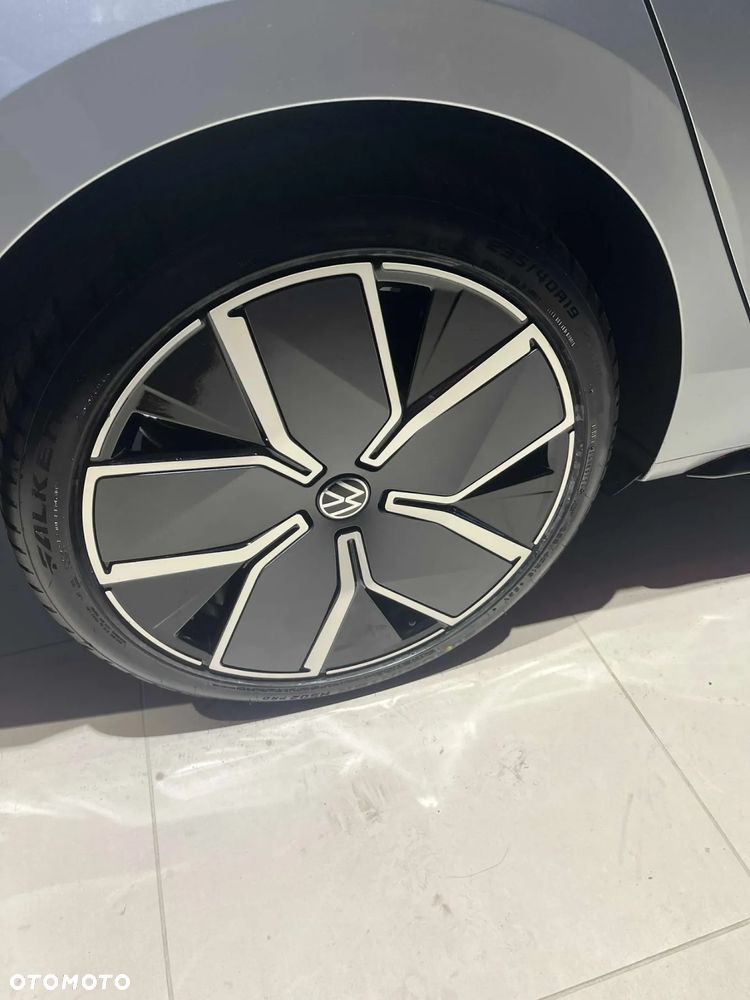 Volkswagen Passat 2.0 TSI 4Mot R-Line Plus DSG - 25