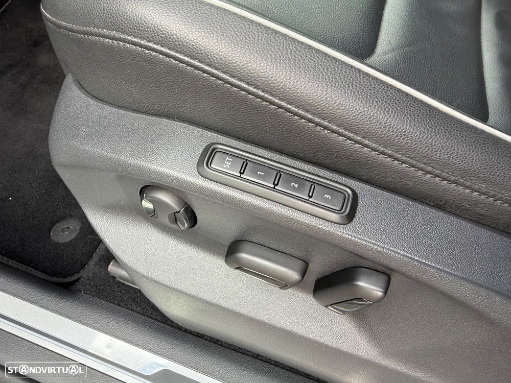 VW Tiguan 2.0 TDI Highline - 17