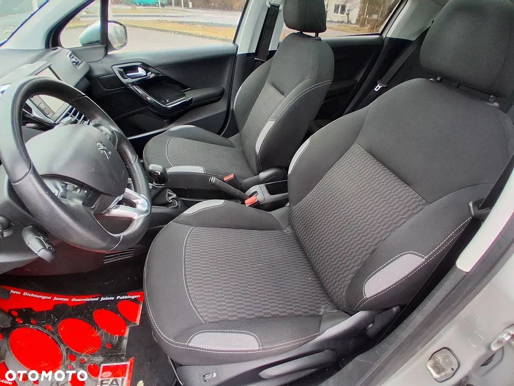 Peugeot 208 1.6 BlueHDi Active S&S - 10