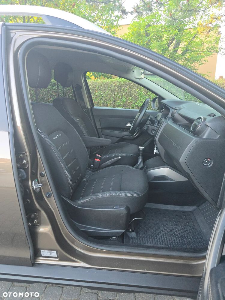 Dacia Duster 1.6 SCe Blackshadow 4x4 S&S - 19