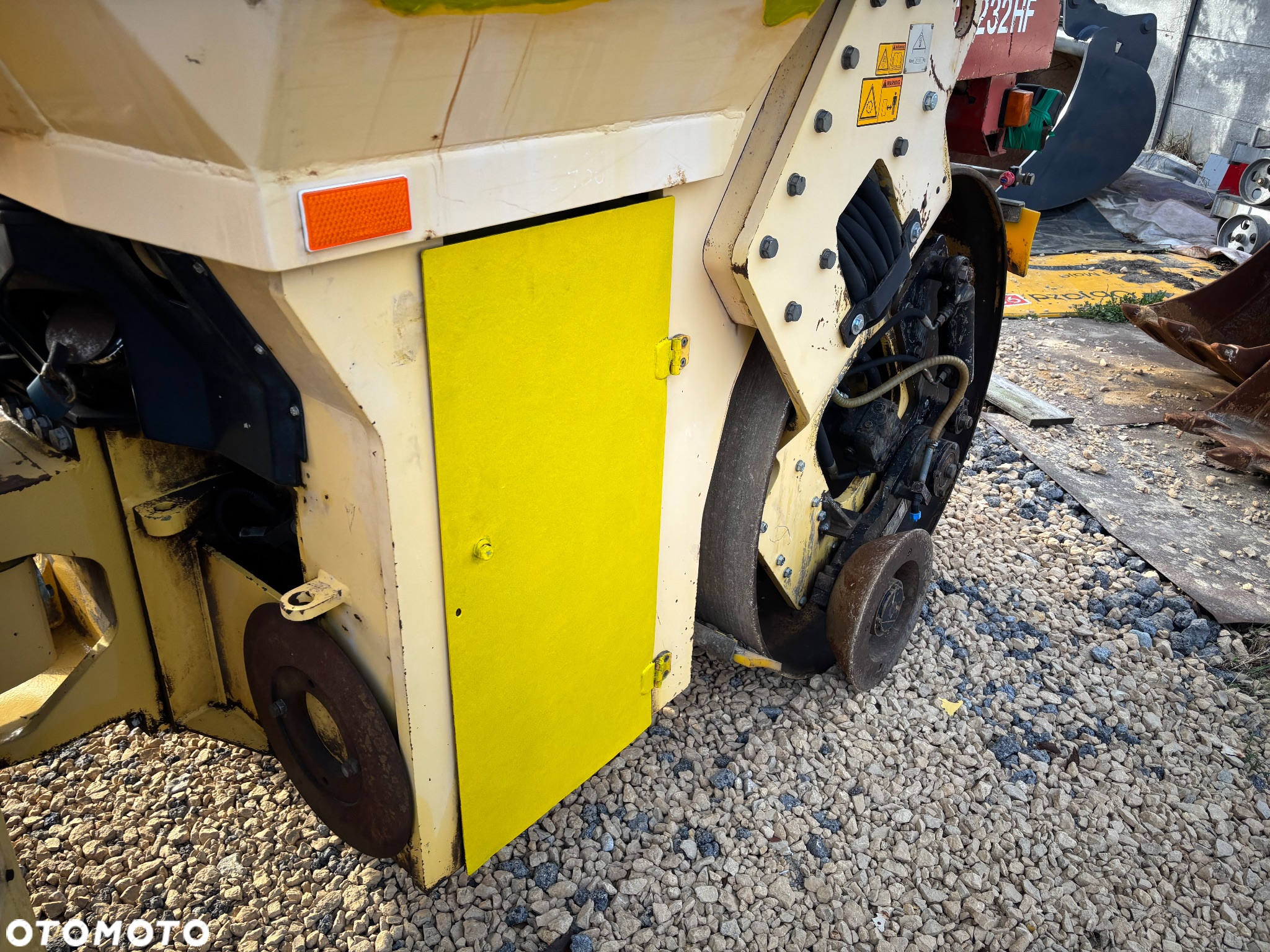 Dynapac CC232HF WAGA 8TON , STAL STAL B. DZIELONE, kierownica,obcinarka - 10