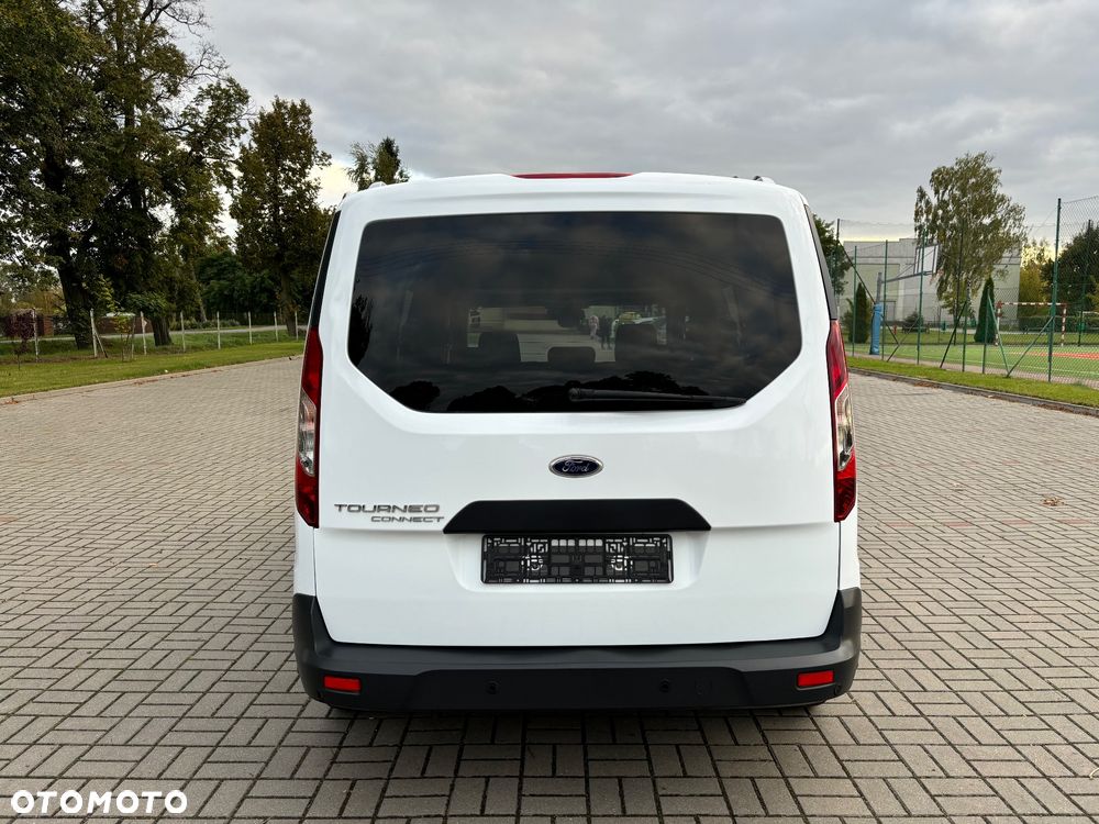 Ford Tourneo Connect Grand - 11