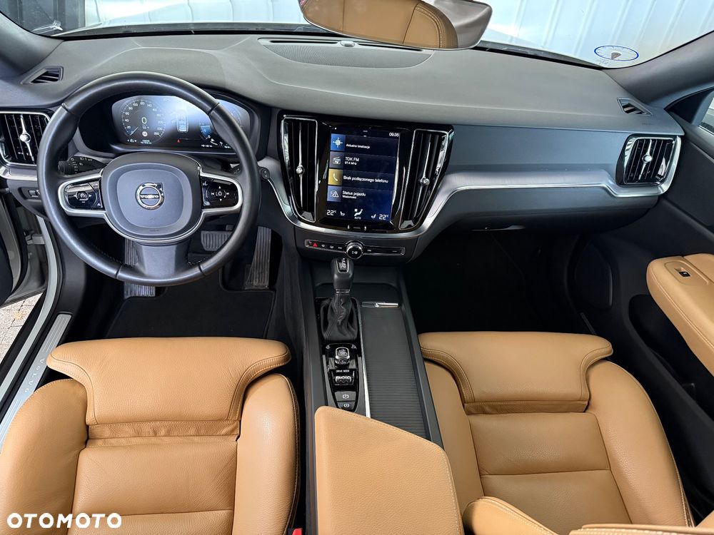 Volvo V60 Cross Country D4 AWD Geartronic Pro - 29