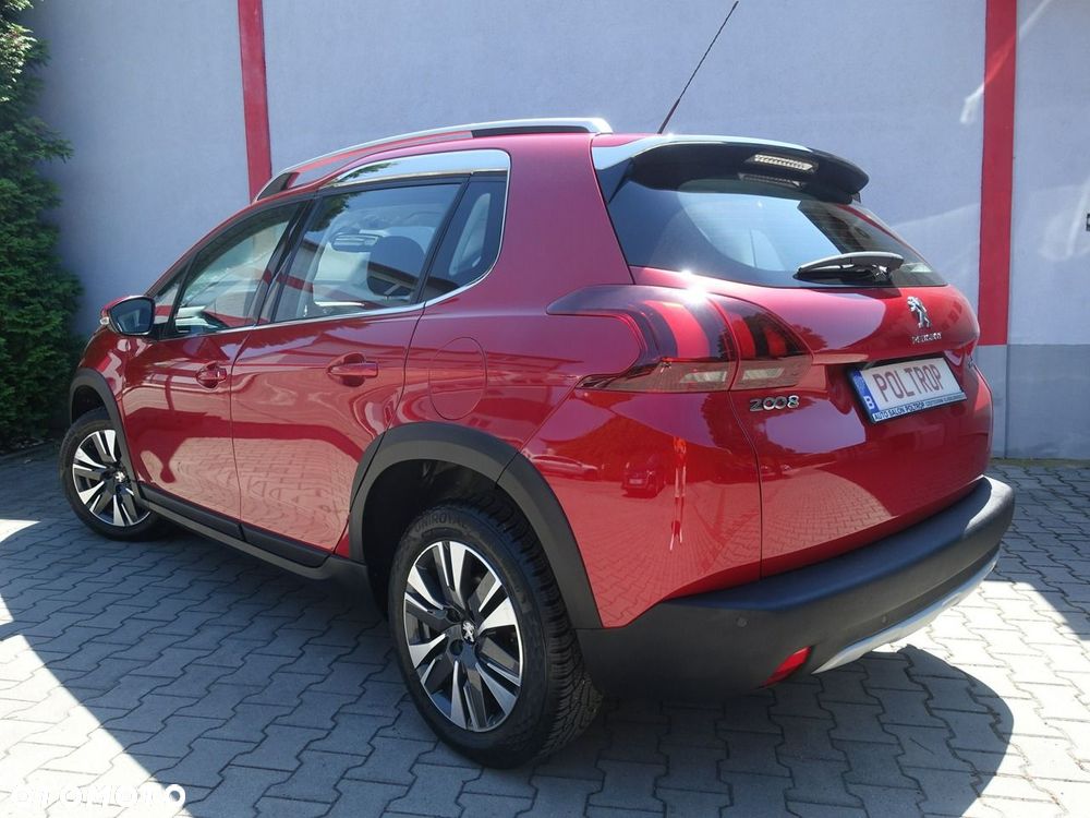 Peugeot 2008 1.2 Pure Tech Allure S&S - 7