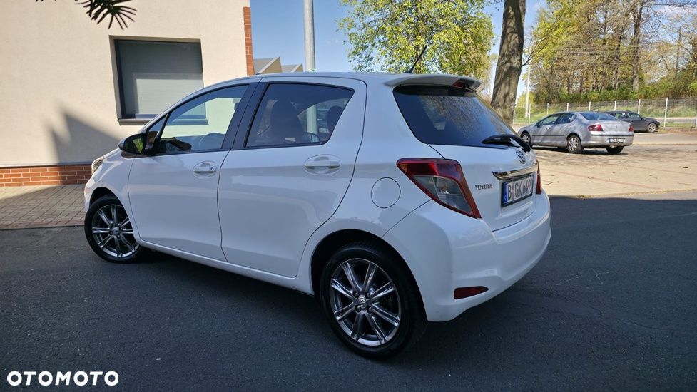 Toyota Yaris 1.33 Premium - 7