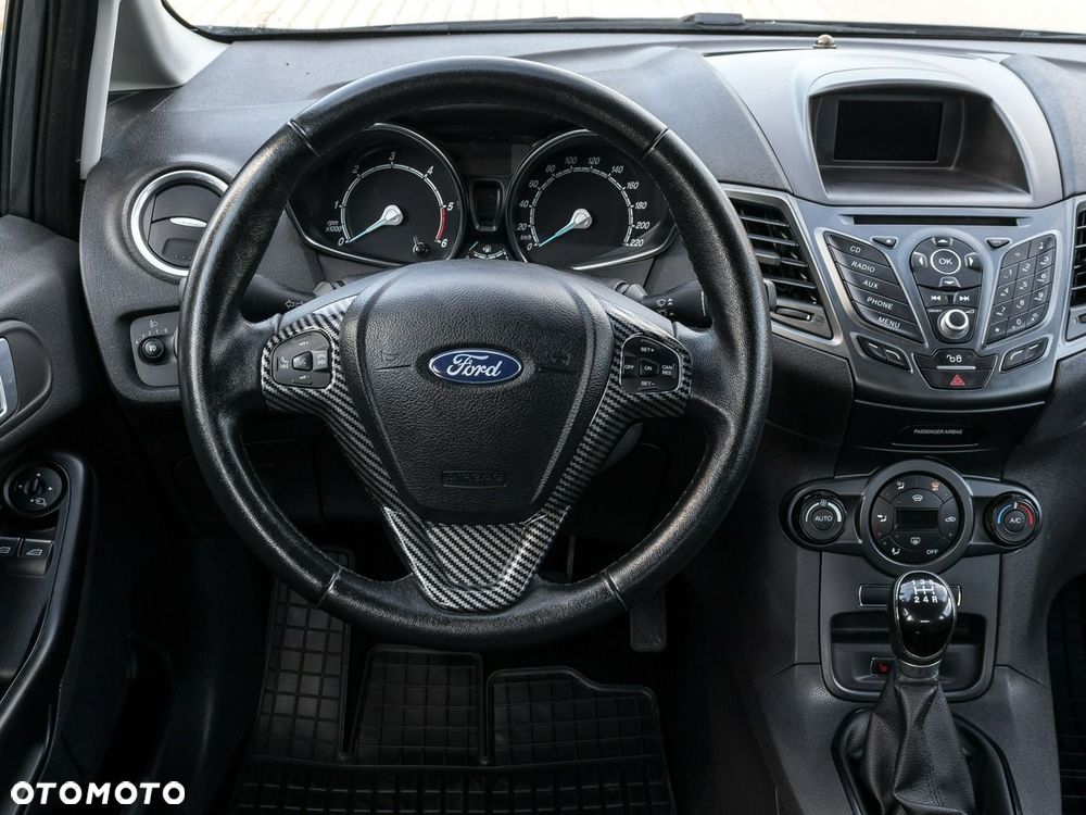 Ford Fiesta - 22