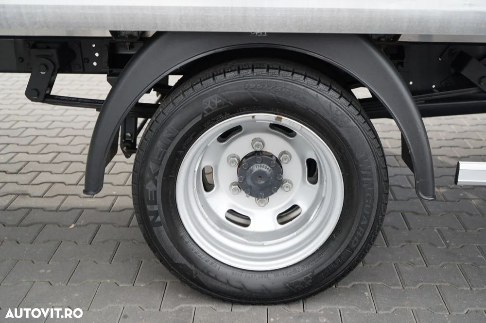 Iveco DAILY 35-180 / CONTAINER / AUTOMAT HI-MATIC / TWIN / 2022 / IMPORTAT - 18