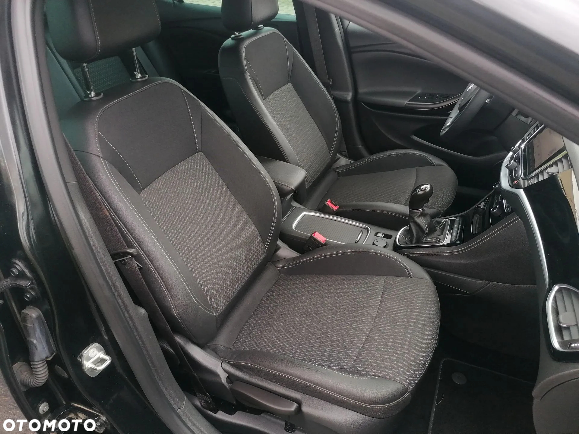 Opel Astra 1.4 Turbo Dynamic - 21