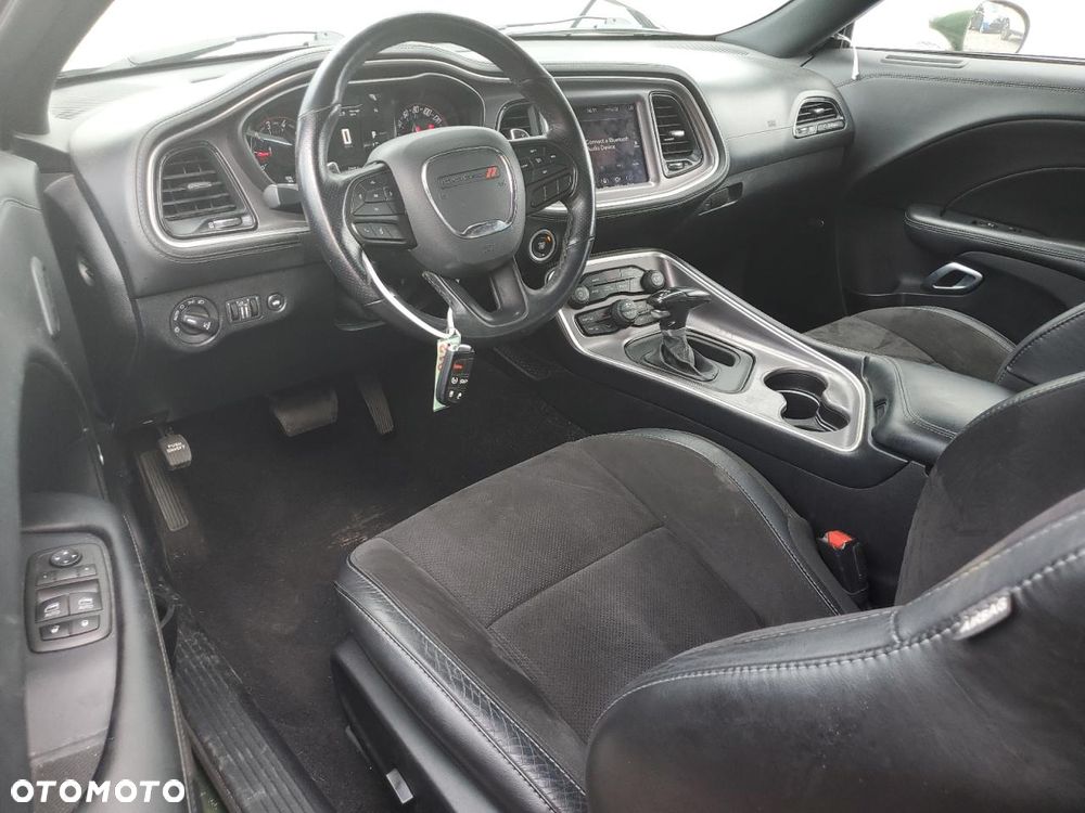 Dodge Challenger Automatik R/T Plus - 10