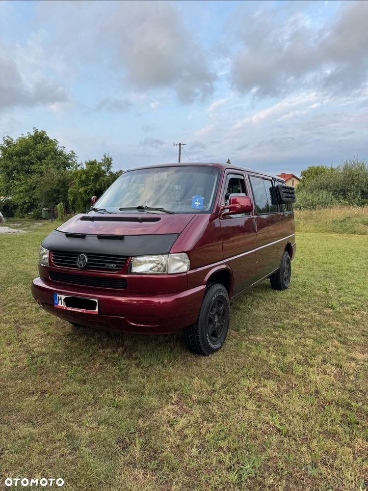 Volkswagen Multivan - 1