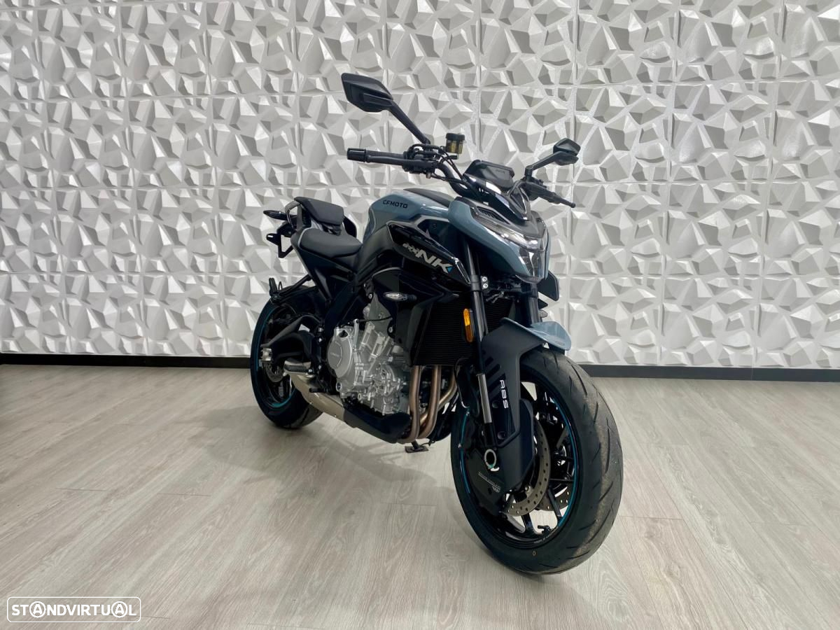 CF Moto 675NK - 4