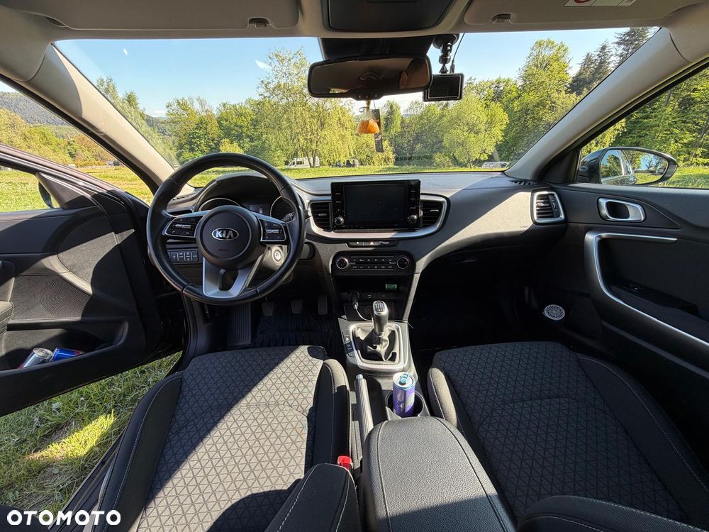 Kia XCeed 1.5 T-GDI L Business Line - 6