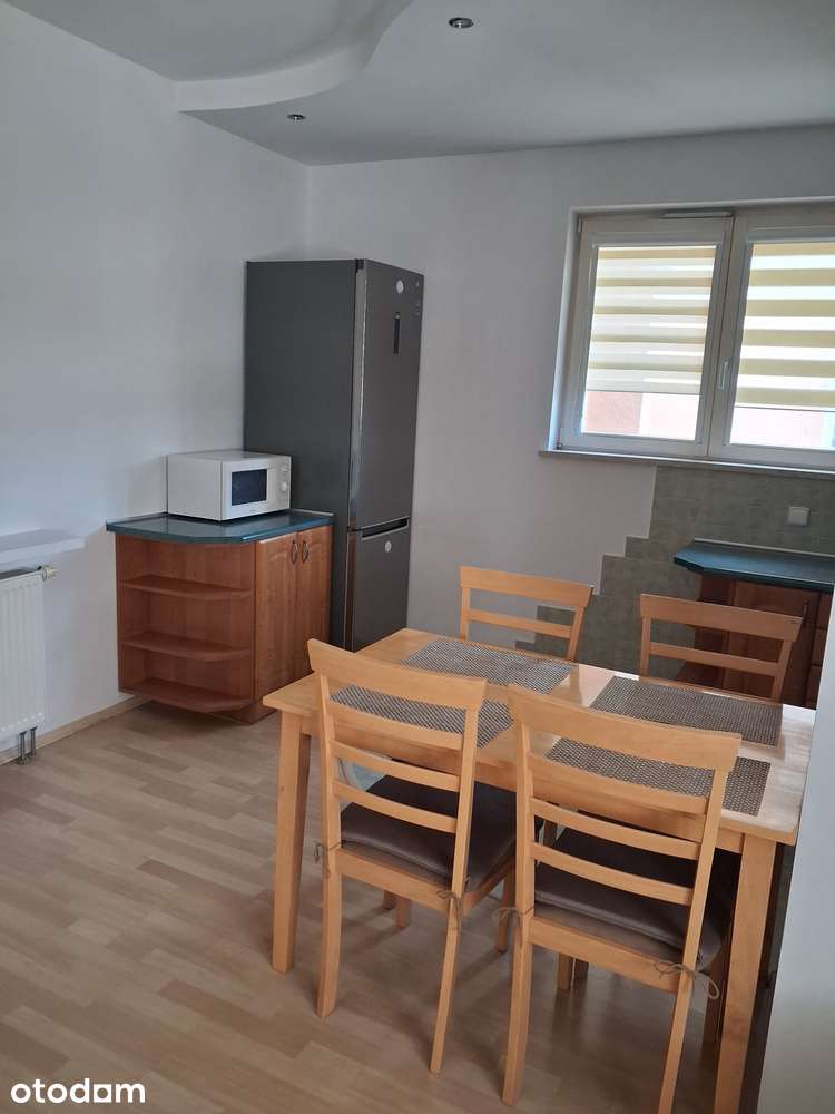 BEZPOŚREDNIO OD WŁAŚCICIELA. 3 POKOJE 75 m2. CENTRUM. UMEBLOWANE.