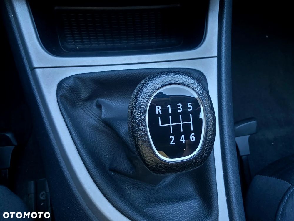 BMW Seria 1 116i - 12