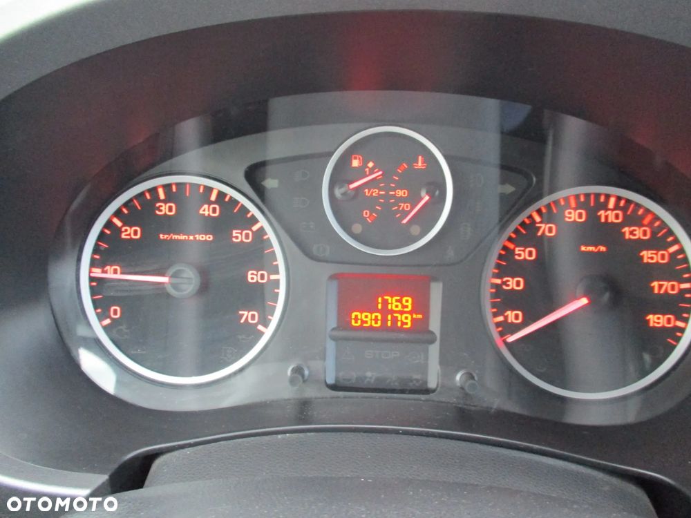 Peugeot Partner 110 Stop&Start Allure - 11