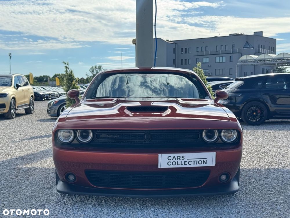 Dodge Challenger - 10