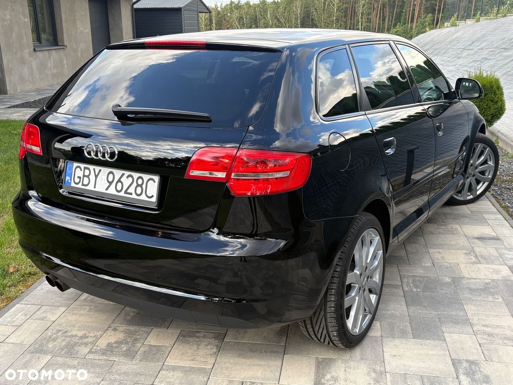 Audi A3 Sportback - 3