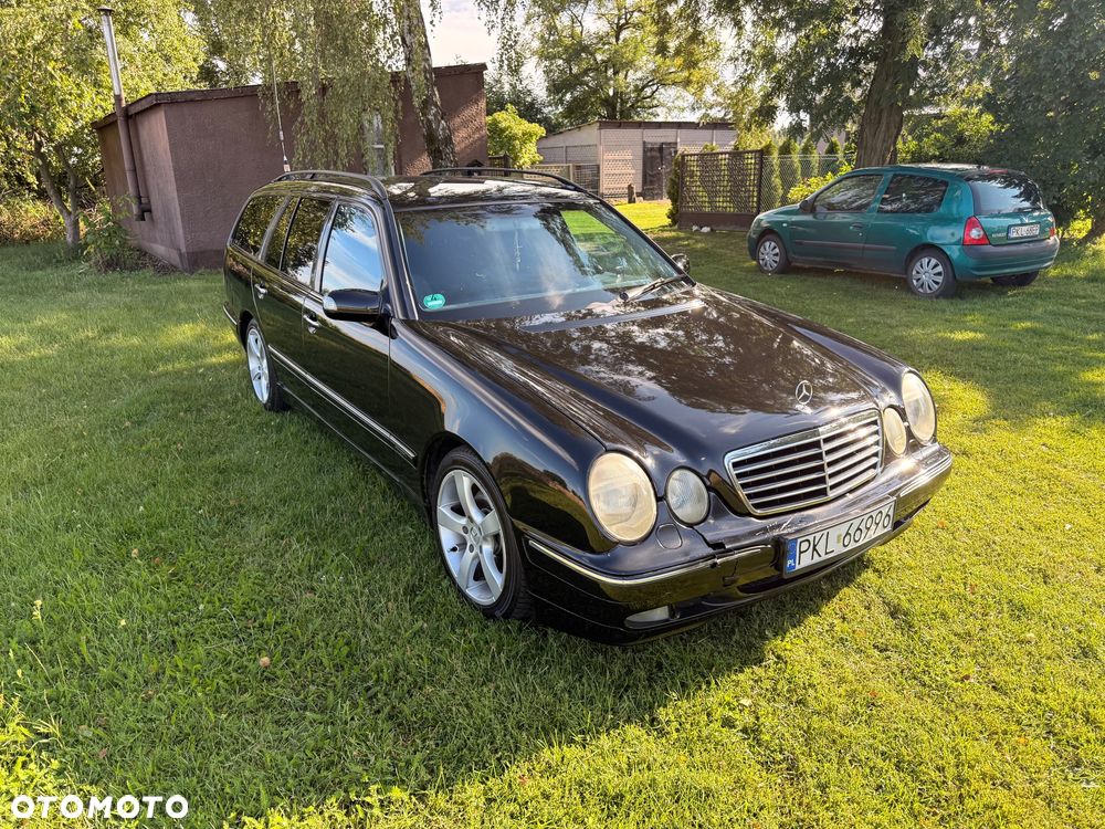 Mercedes-Benz Klasa E 320 T CDI Avantgarde - 4