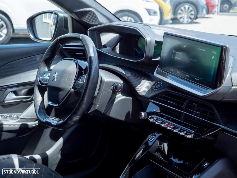 Peugeot e-208 50 kWh GT Pack - 18