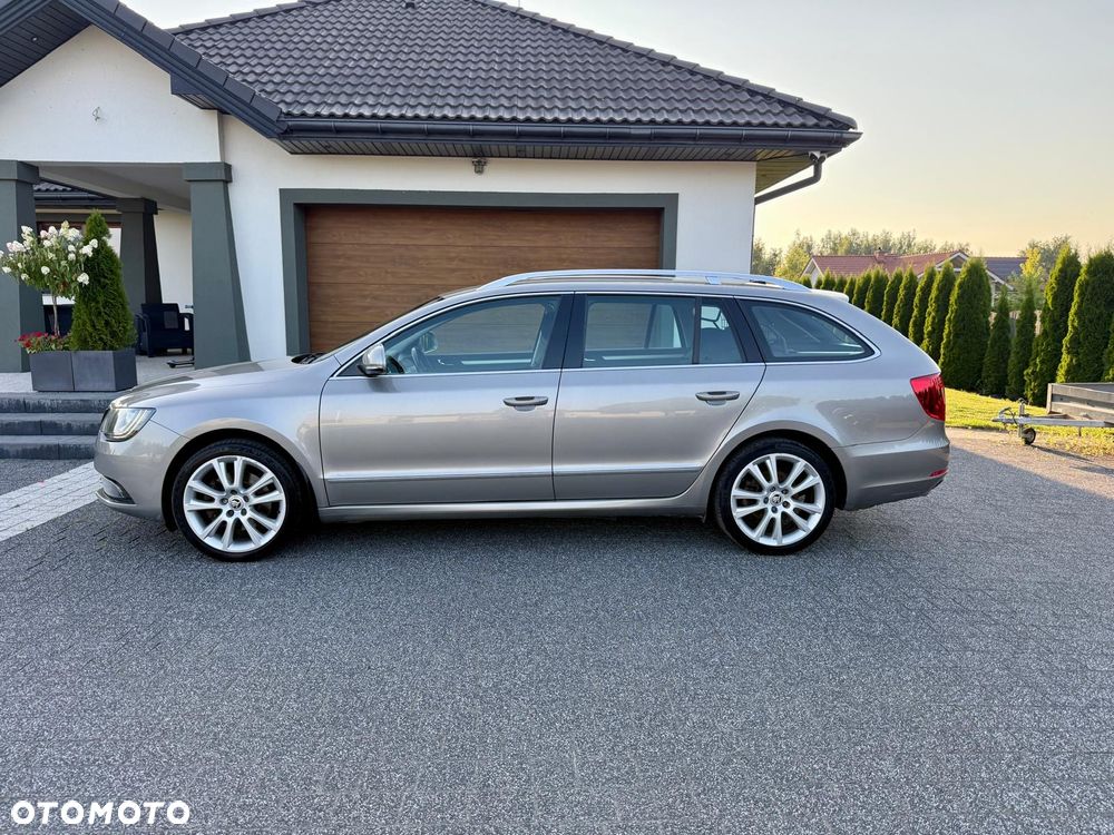 Skoda Superb 2.0 TDI Green tec DSG Elegance - 14