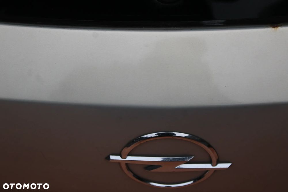 KLAPA BAGAŻNIKA OPEL ASTRA H GTC 3D Z167 - 12