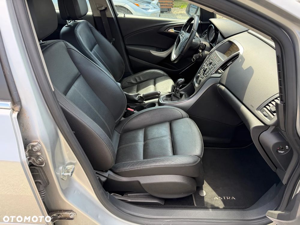 Opel Astra 1.4 Turbo Innovation - 30
