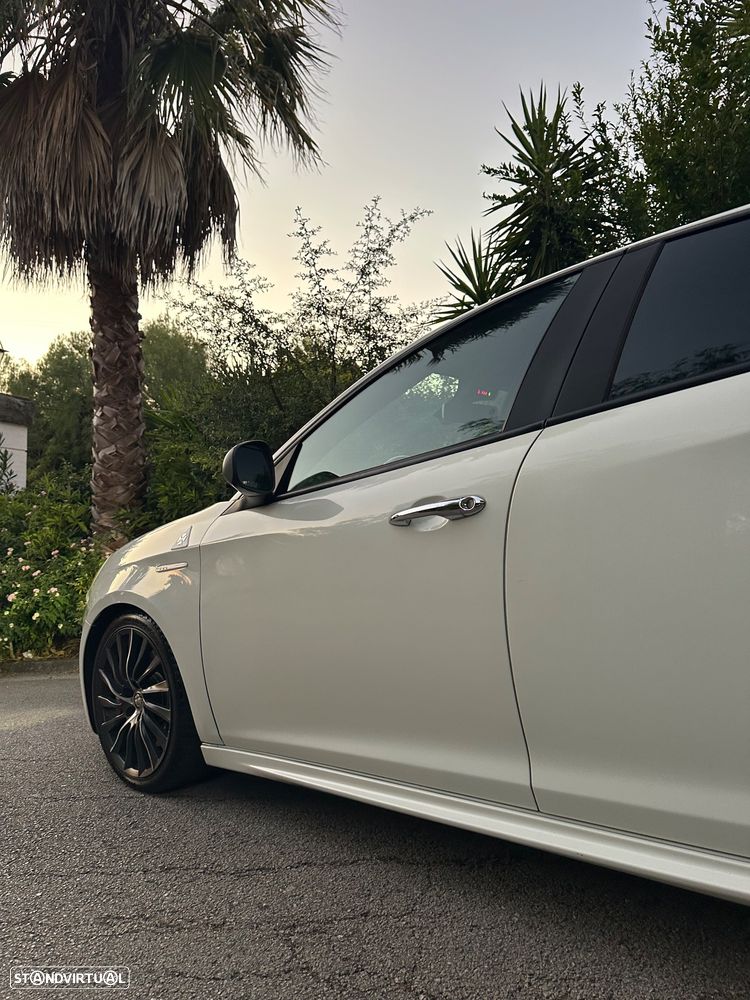 Alfa Romeo Giulietta 1.6 JTDm Sprint Speciale J18 - 18