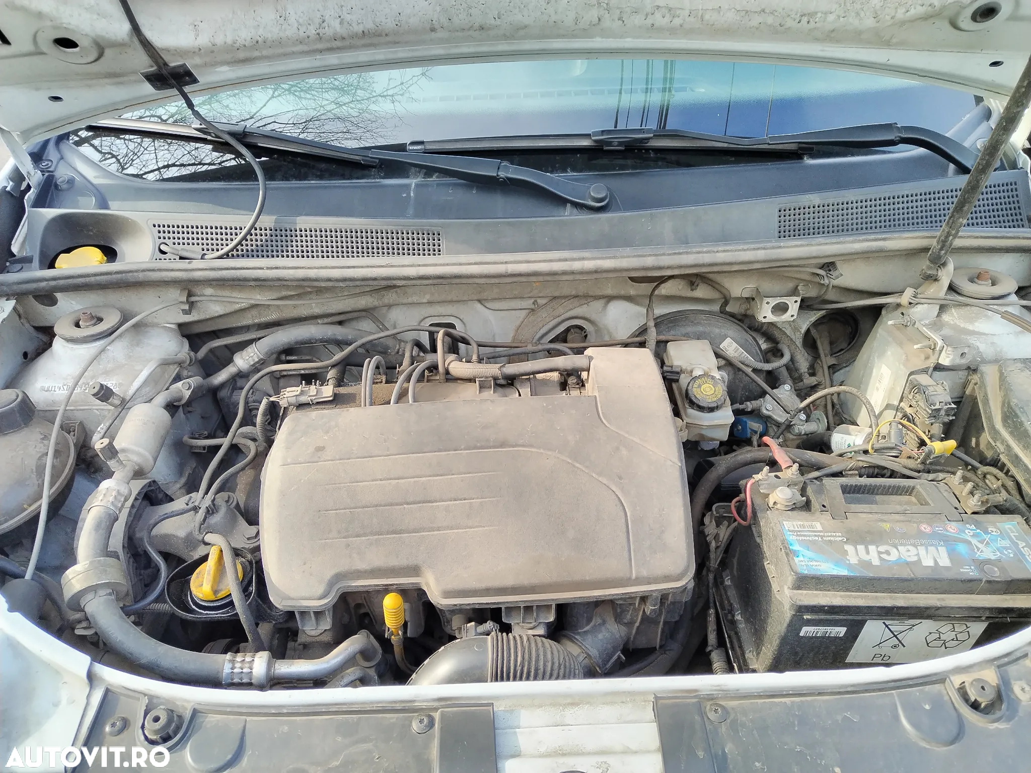 Dacia Logan 1.2 Prestige - 11