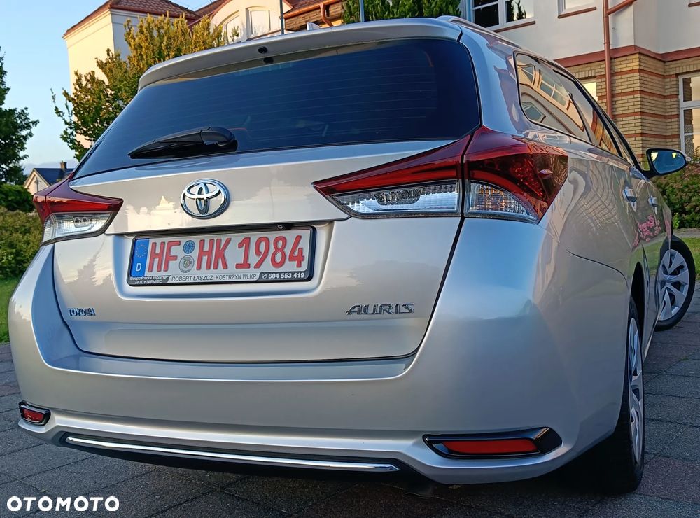 Toyota Auris 1.6 D-4D Executive - 19
